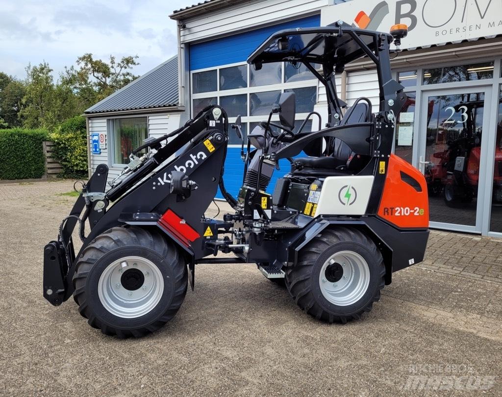 Kubota RT210-2E Pale gommate