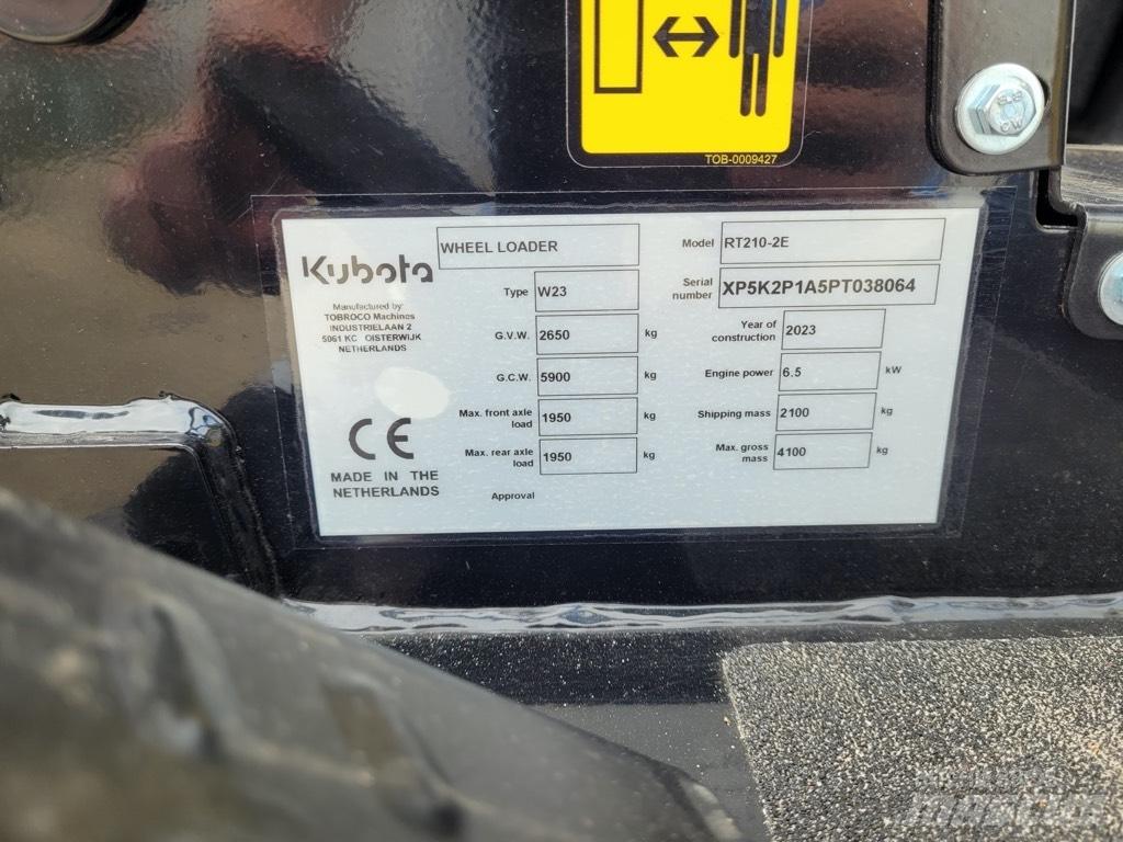 Kubota RT210-2E Pale gommate