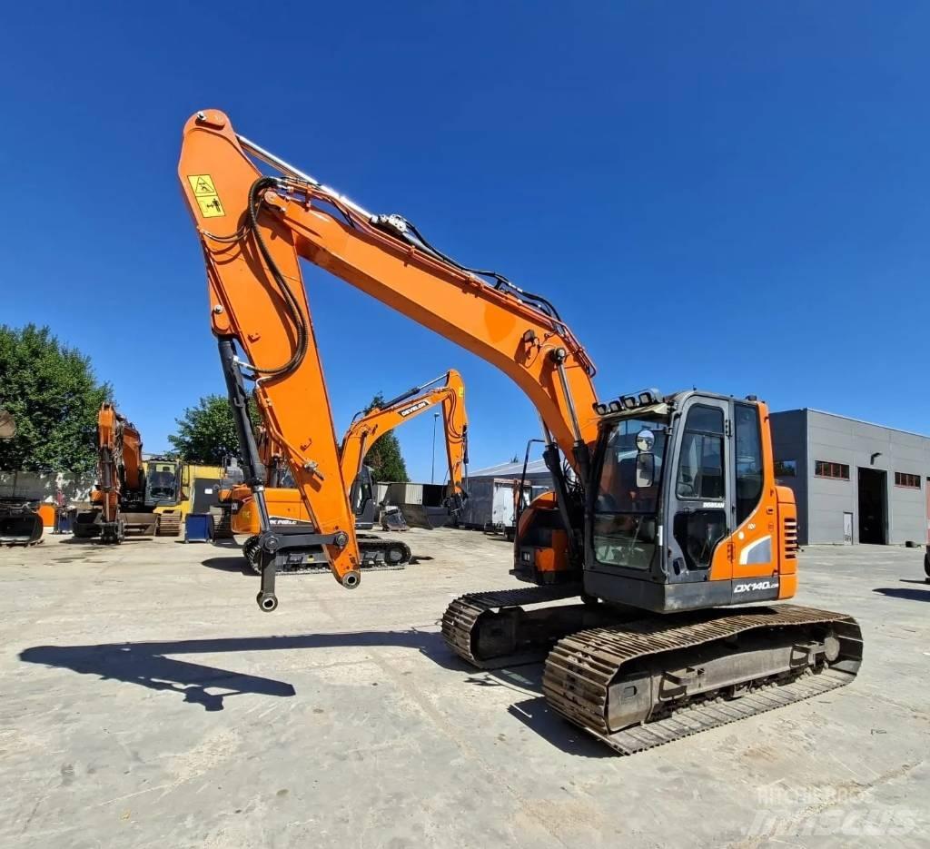 Doosan DX140LCR-5 Escavatori cingolati