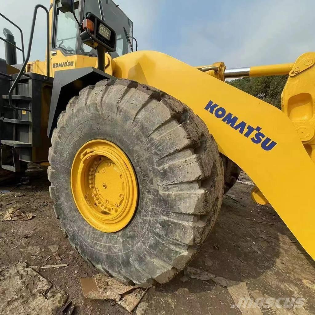 Komatsu WA 500 Pale gommate