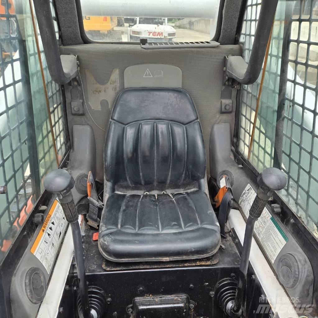 Bobcat S 300 Mini Pale Gommate