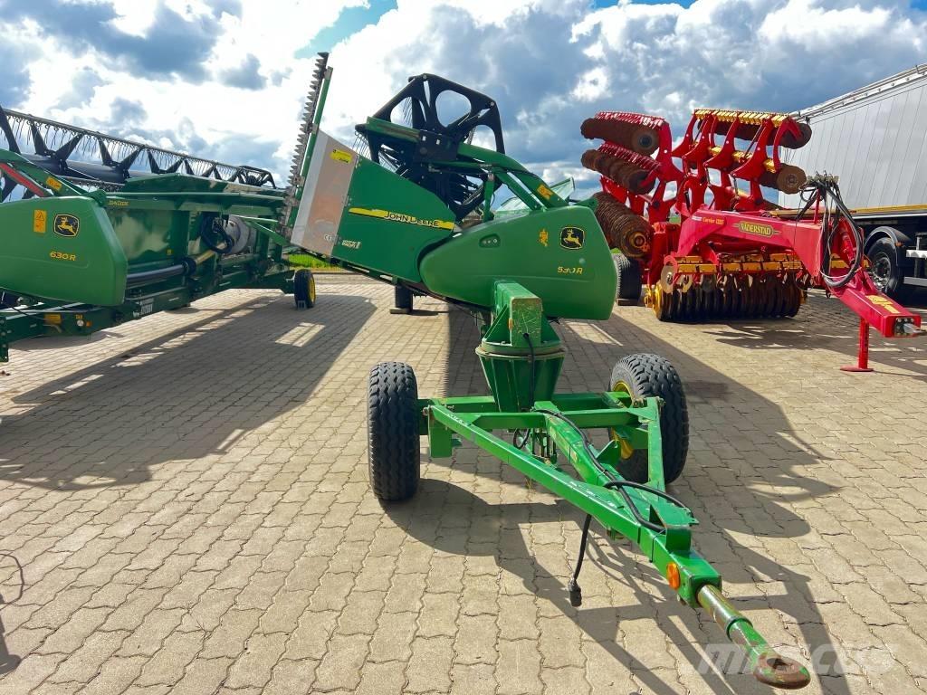 John Deere 630 R Testate per mietitrebbie