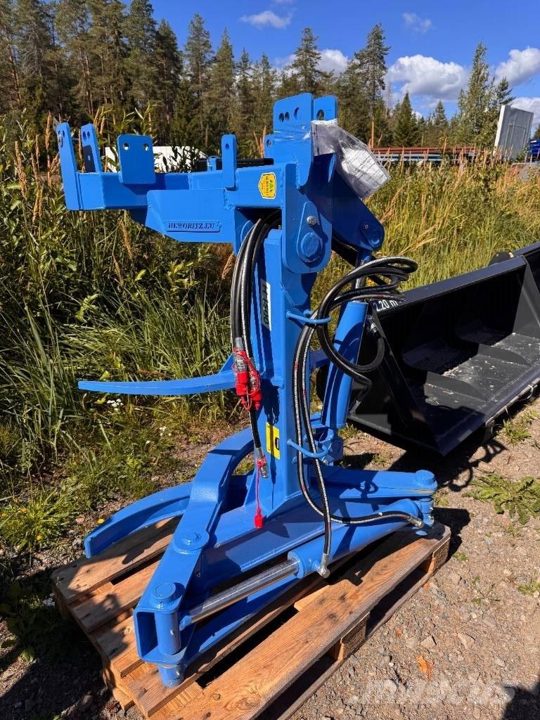  HEVO H1500 Gru e pale