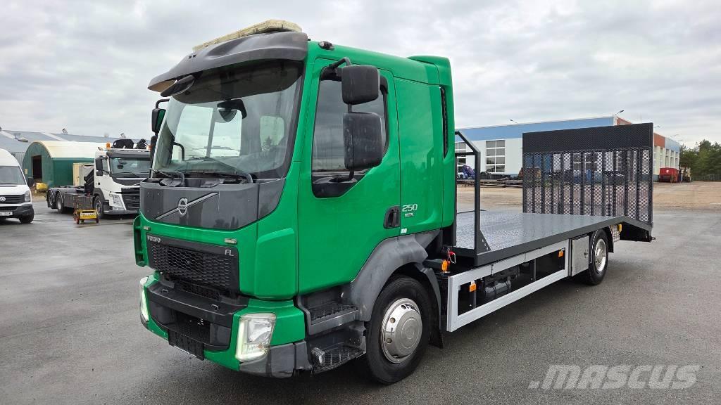 Volvo FL250 4X2 Autocarro pianale / argano