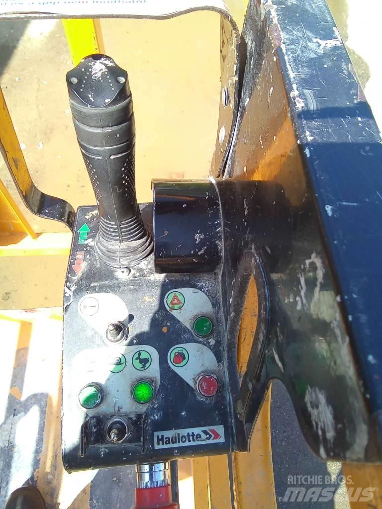 Haulotte Compact 10 Piattaforme a pantografo