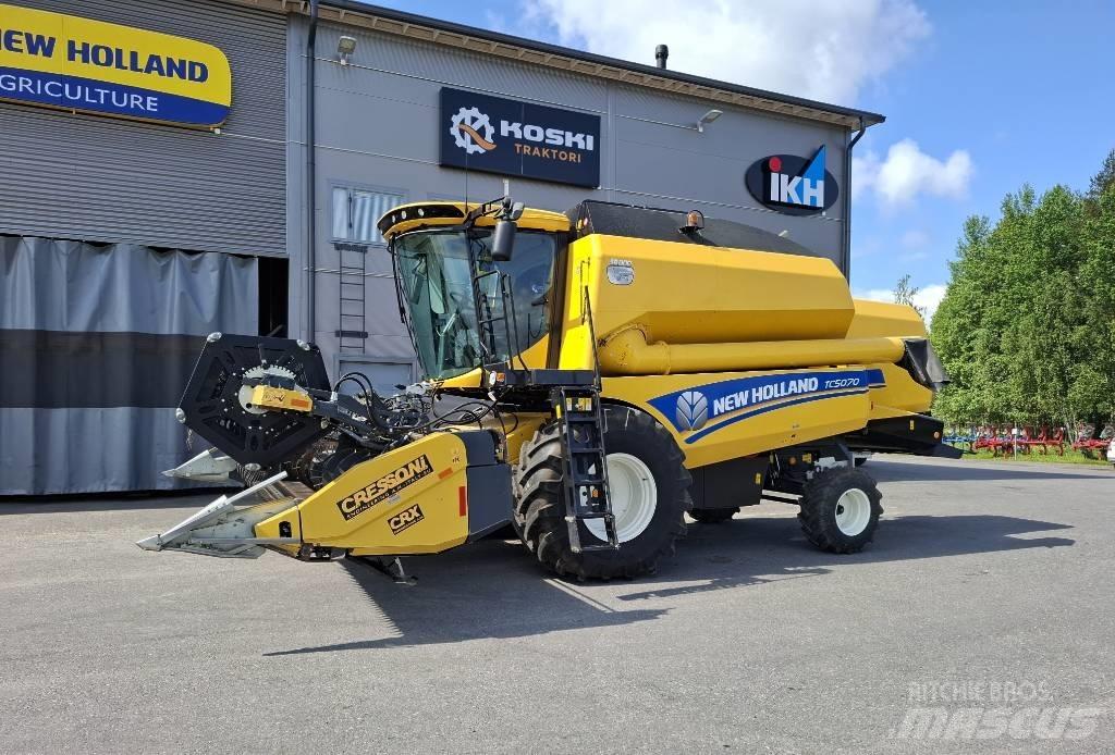 New Holland TC 5070 Mietitrebbiatrici