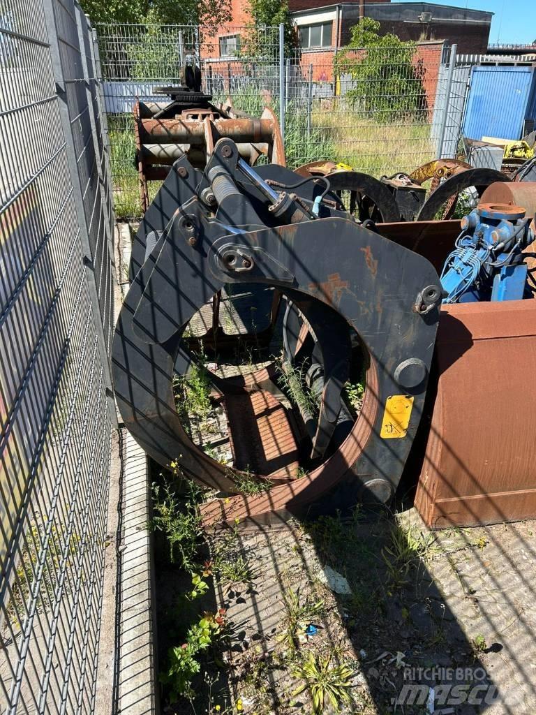 Volvo BM Holzgreifer Movimentazione rifiuti