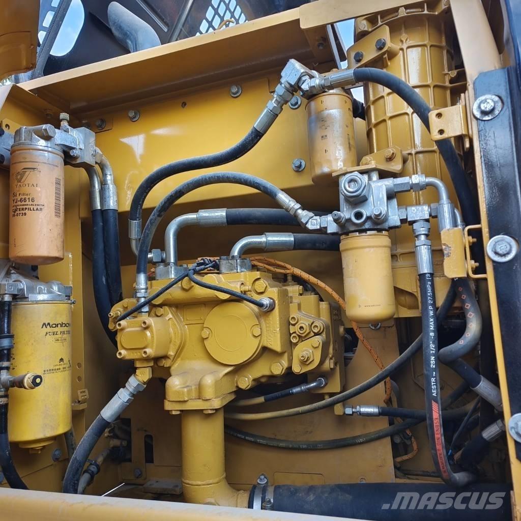 CAT 320 D Escavatori cingolati