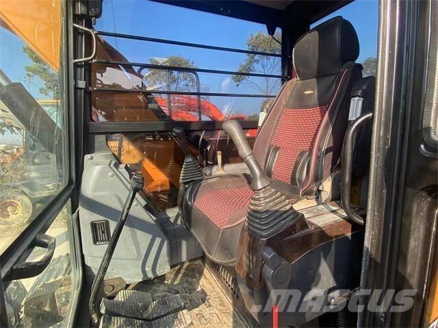 Sany SY75C Escavatori cingolati