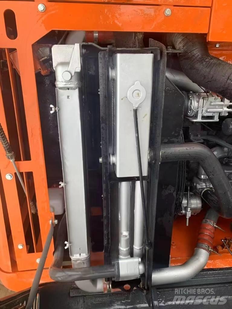 Doosan DX300LC-9C Escavatori cingolati