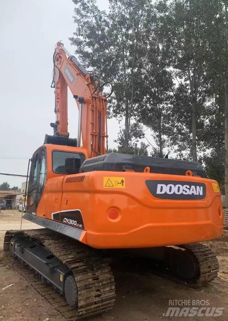 Doosan DX300LC-9C Escavatori cingolati