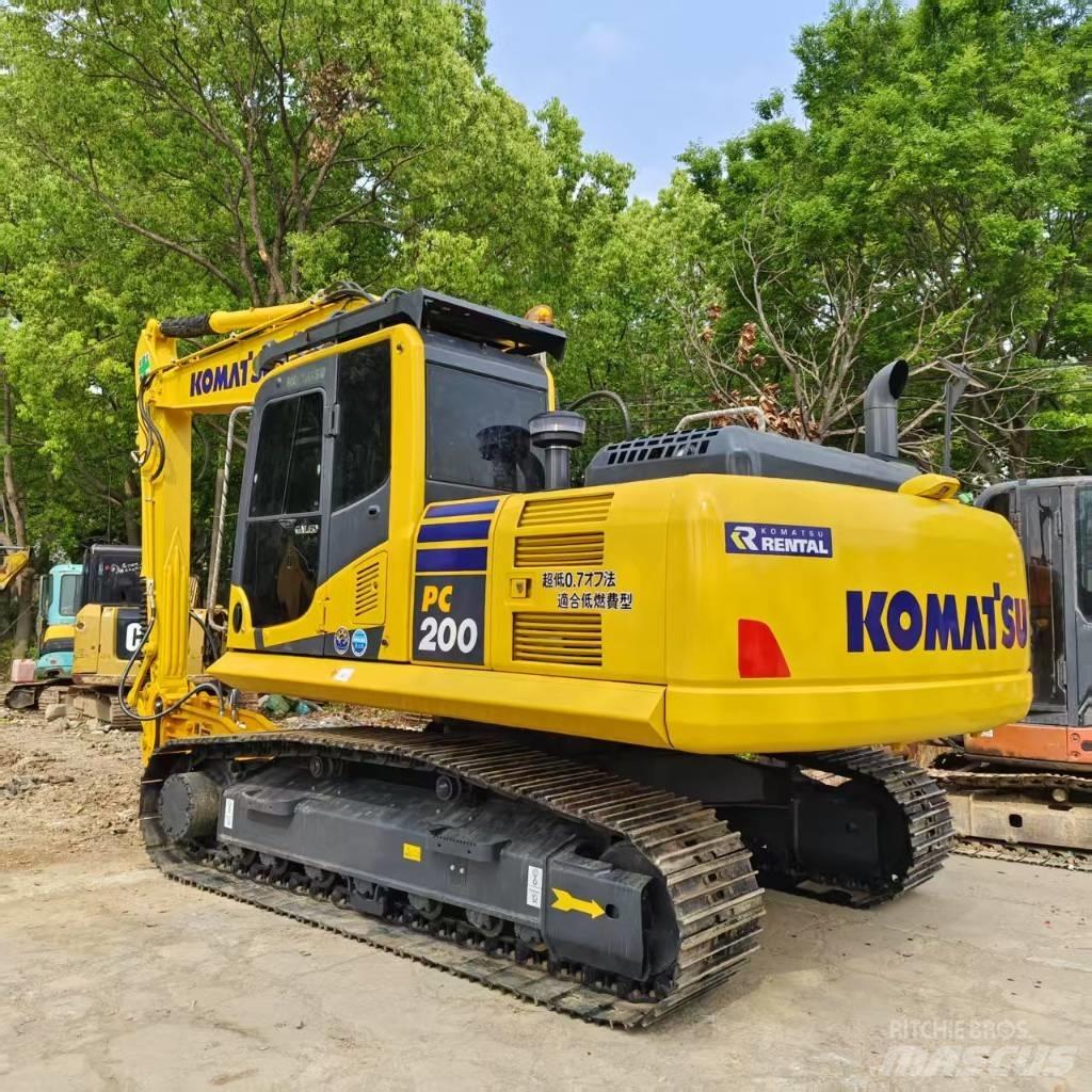 Komatsu PC 200-8 Escavatori cingolati