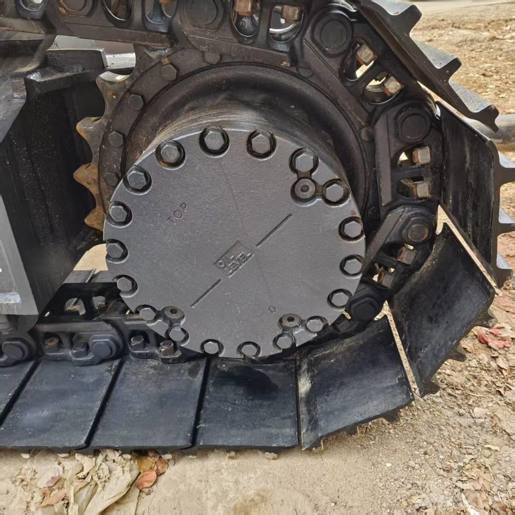 Komatsu PC 200-8 Escavatori cingolati