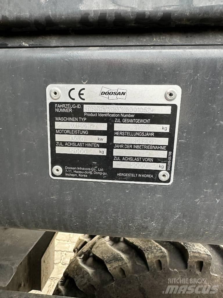 Doosan DX 190 W-7 Escavatori gommati