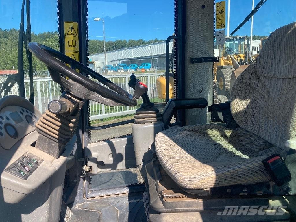 Terex TL 80 Pale gommate