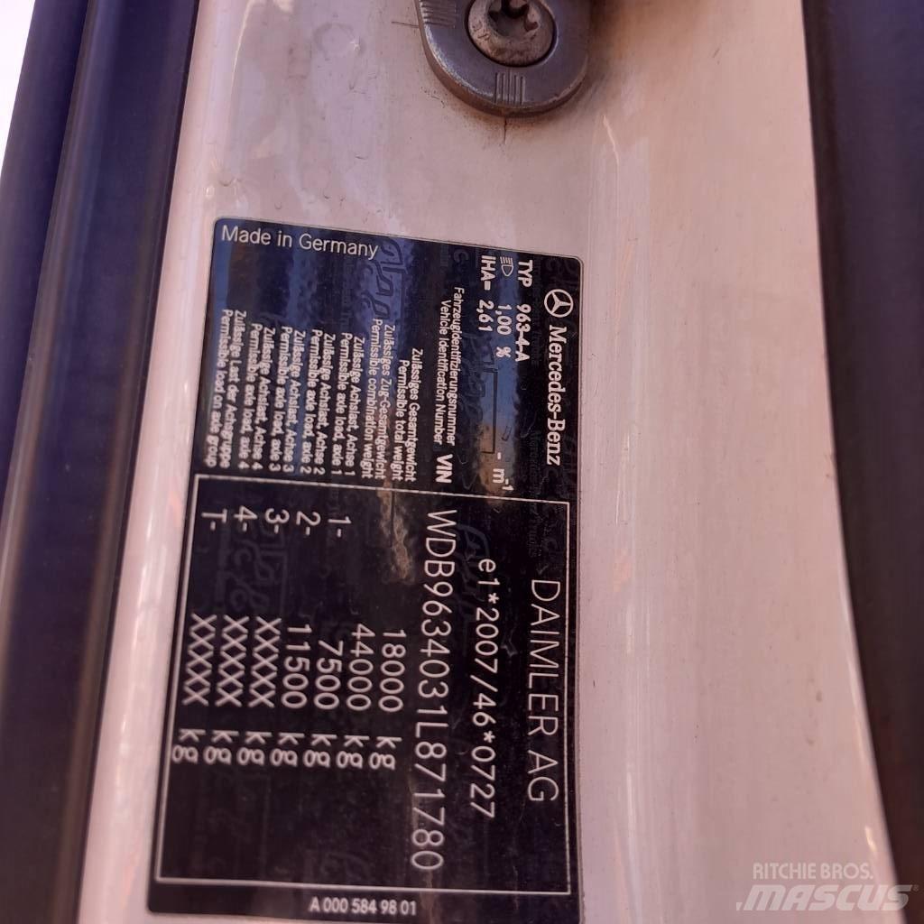 Mercedes-Benz 1842 Motrici e Trattori Stradali