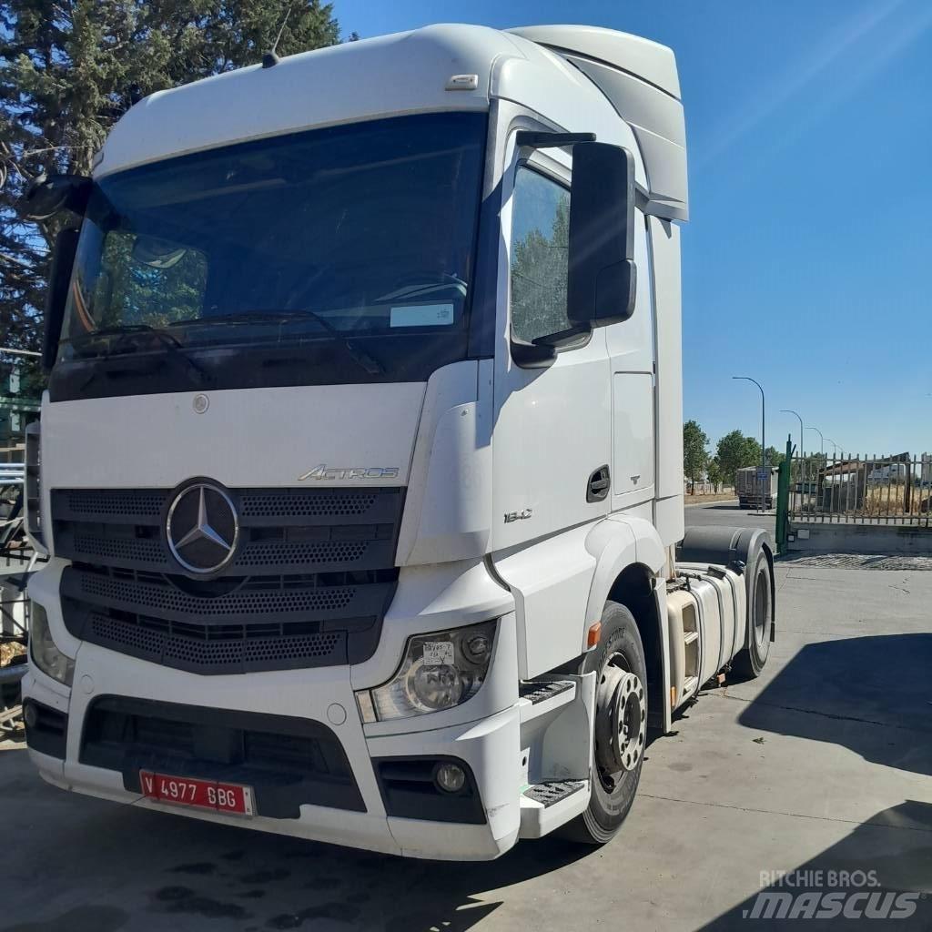 Mercedes-Benz 1842 Motrici e Trattori Stradali