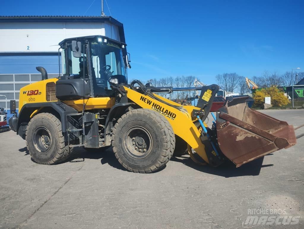 New Holland W130D LR Pale gommate