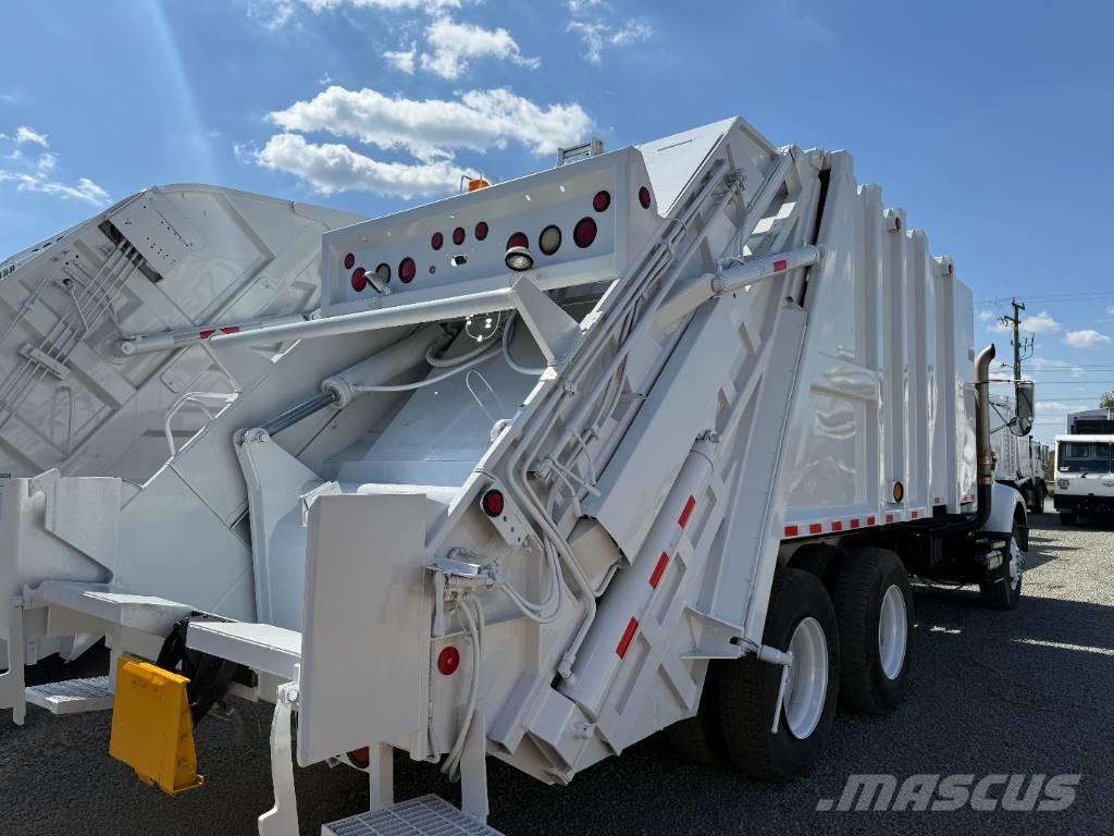 International 2574 Camion dei rifiuti