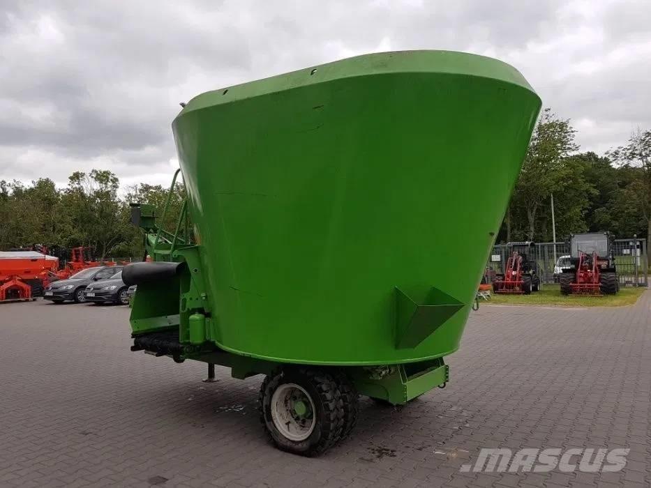  Farezin 13 m 3 Altri macchinari per bestiame