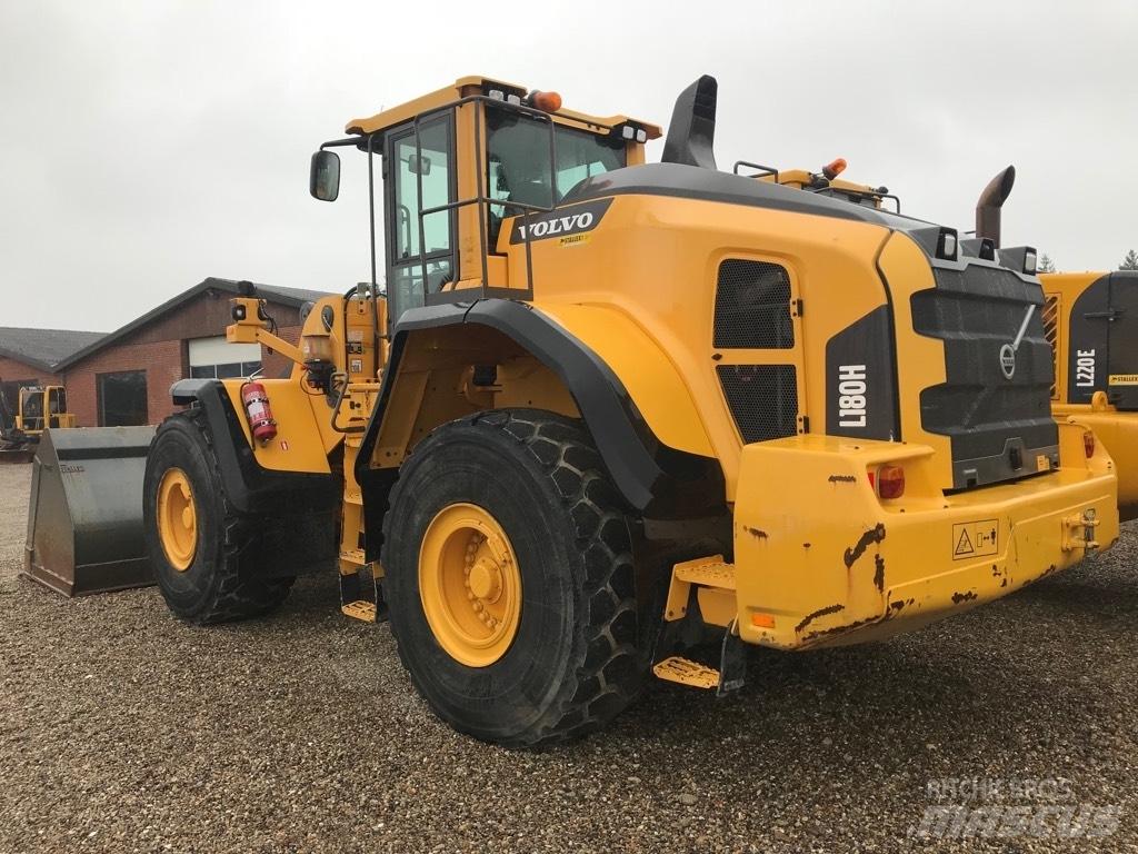 Volvo L180H Pale gommate