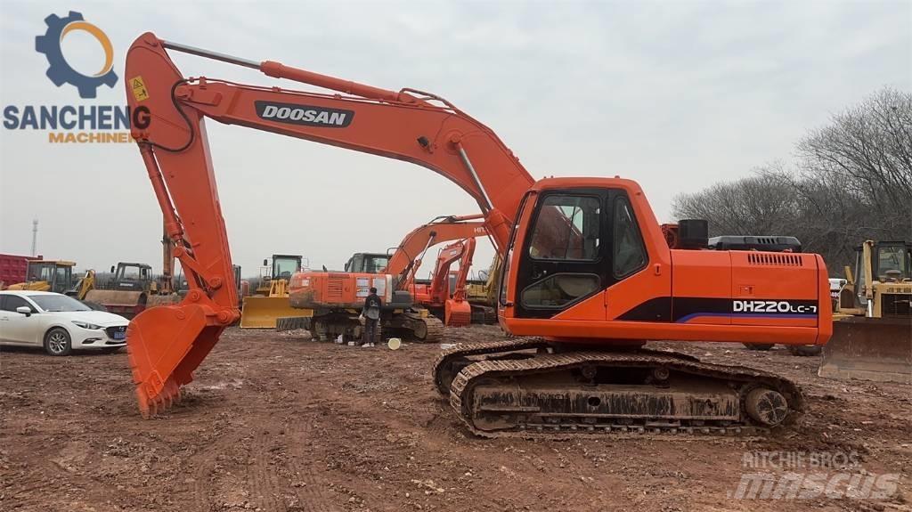 Doosan DH 220 Escavatori cingolati