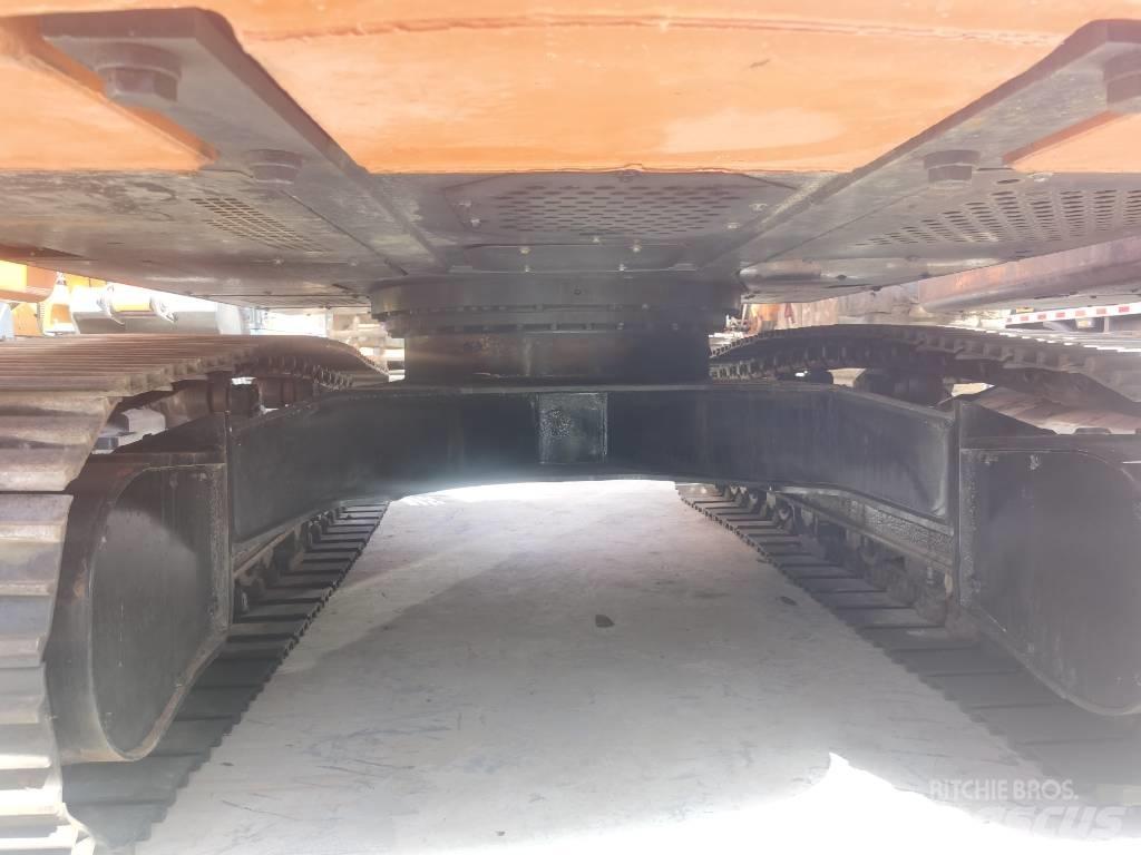 Hitachi ZX 210 Escavatori cingolati