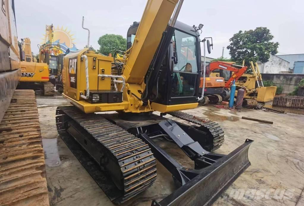 CAT 308 E 2 Escavatori medi 7t - 12t