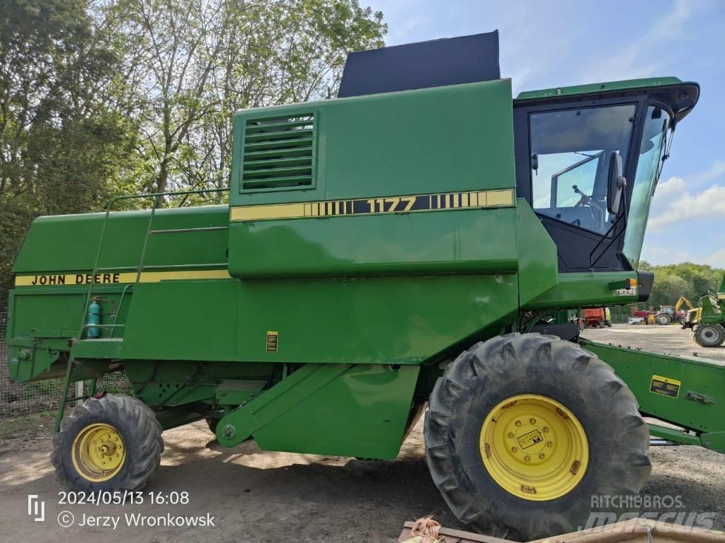 John Deere 1177 Mietitrebbiatrici
