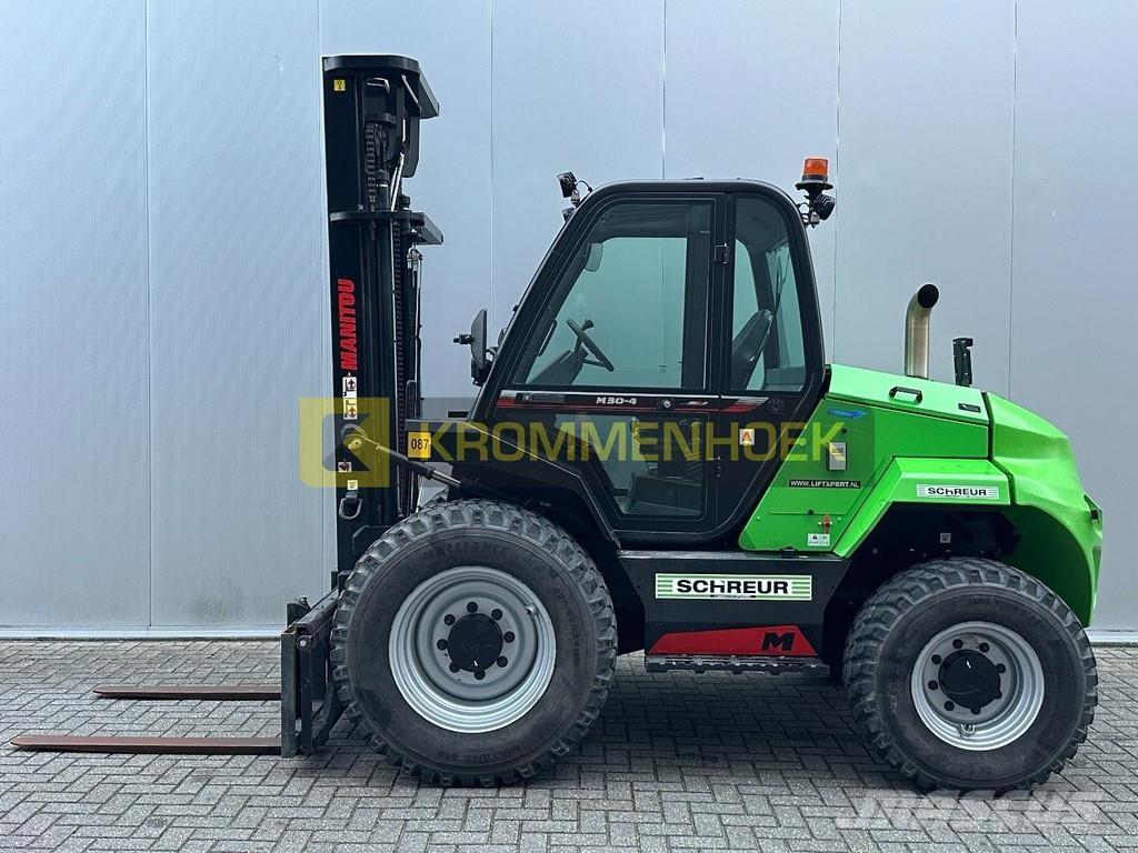 Manitou M30-4 Elevatore per esterni