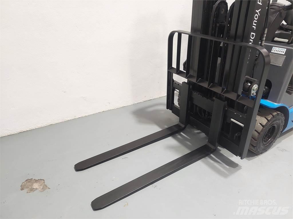  ECB18C Carrelli elevatori elettrici