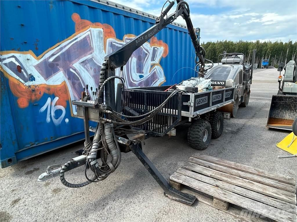 Vahva Jussi 400 ATV e accessori per motoslitte
