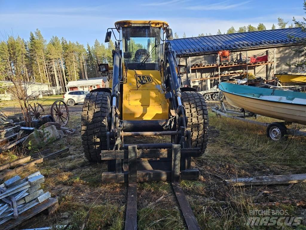 JCB 426 HT Pale gommate
