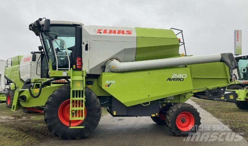 CLAAS AVERO 240 Mietitrebbiatrici
