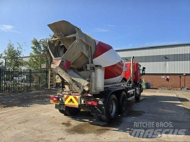 Scania P 320 Betoniere