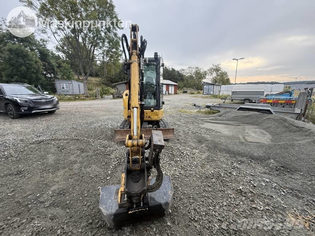 Komatsu PC 26 MR Miniescavatori