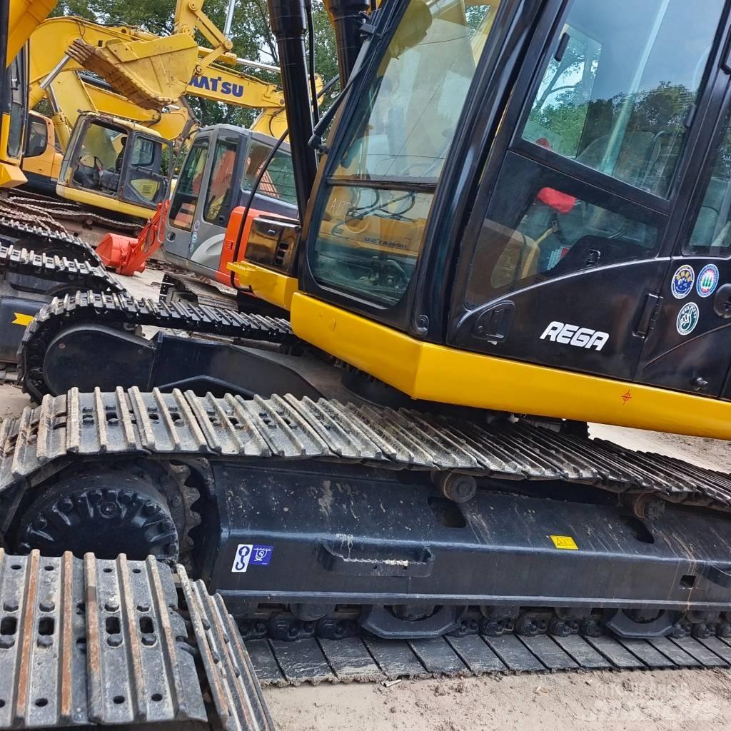 CAT 323 D Escavatori cingolati