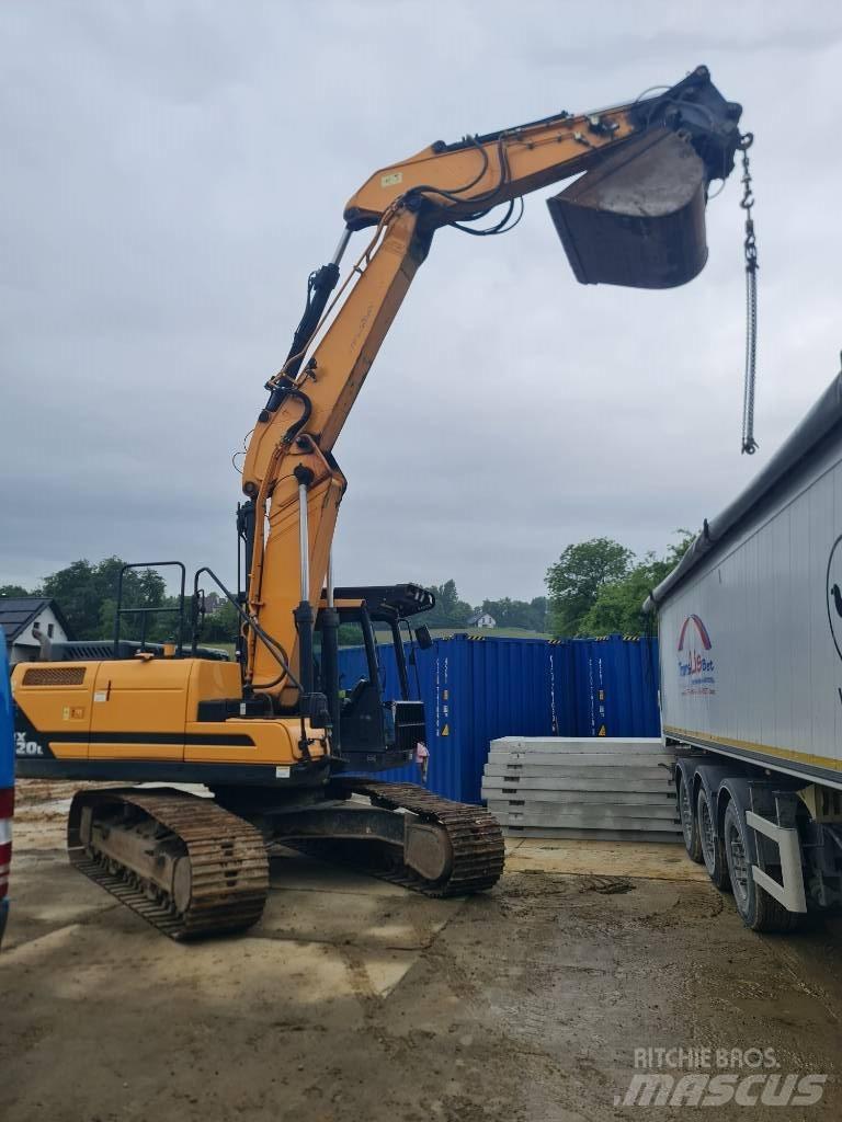 Hyundai HX 220 210 Escavatori cingolati