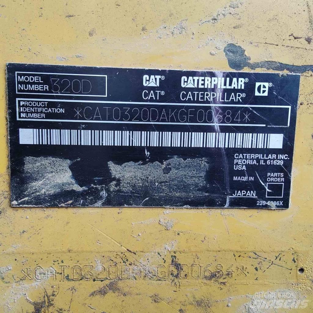 CAT 320 Escavatori cingolati