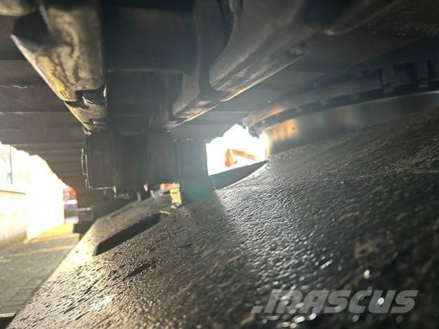 Hitachi ZX 210 LC-5B Escavatori cingolati