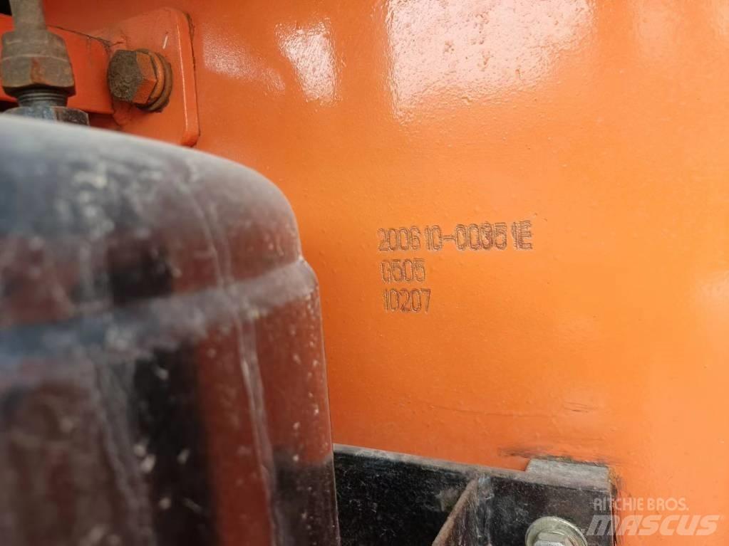 Doosan DL505 Pale gommate