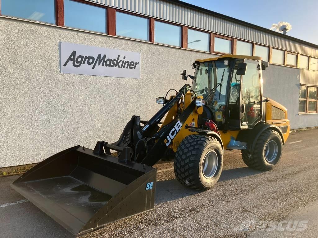 JCB 407 Pale gommate