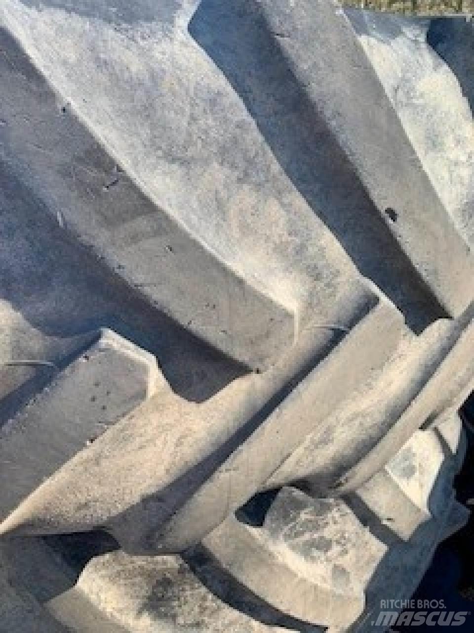 Mitas 680/80R42 Pneumatici, ruote e cerchioni