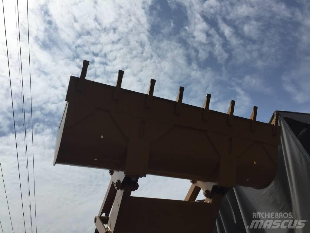CAT 416 E Terne