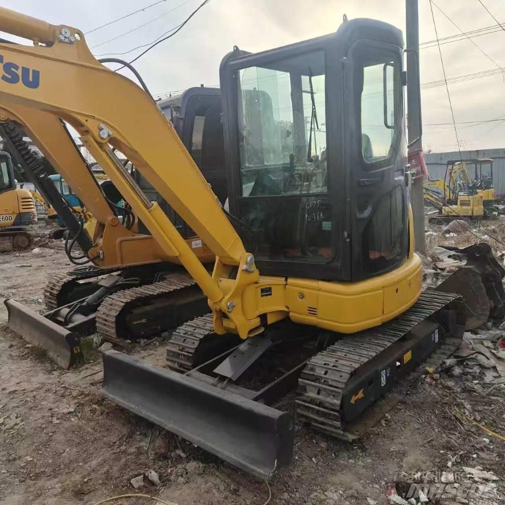 Komatsu PC35 Miniescavatori