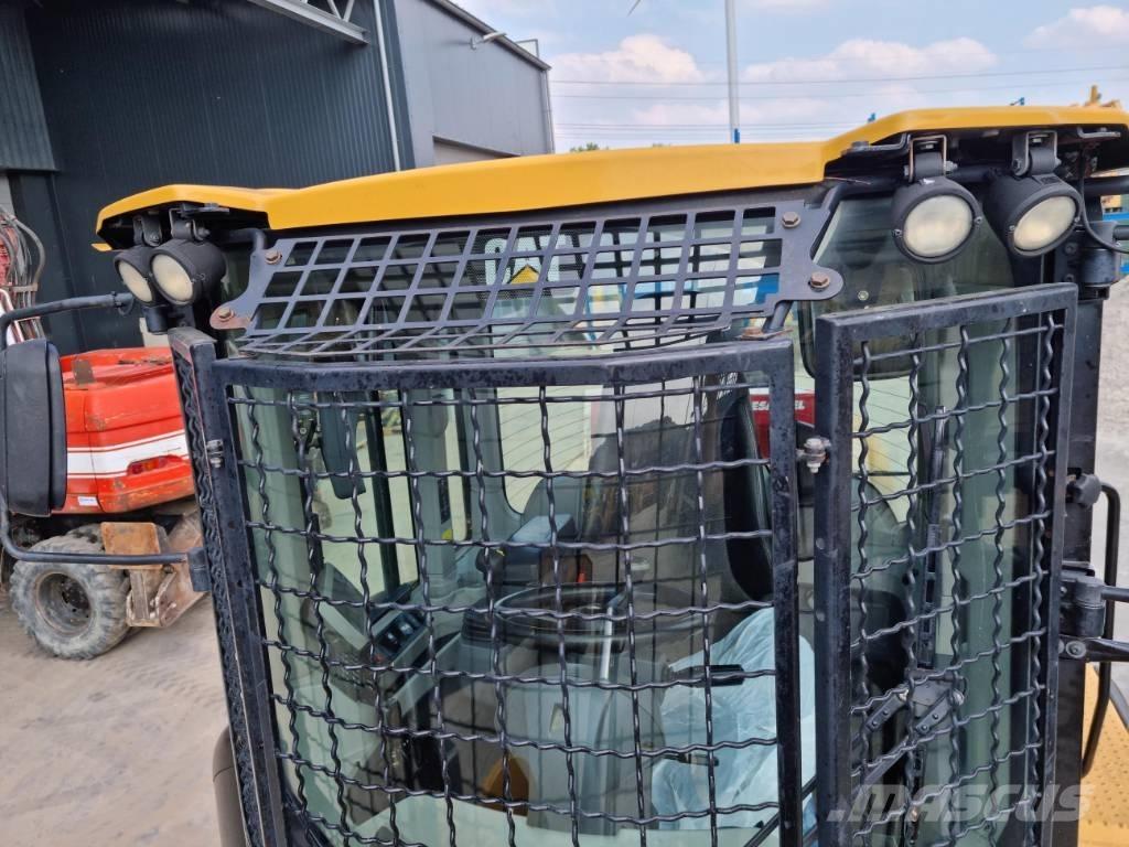 CAT 938K / 938M Cabine e interni