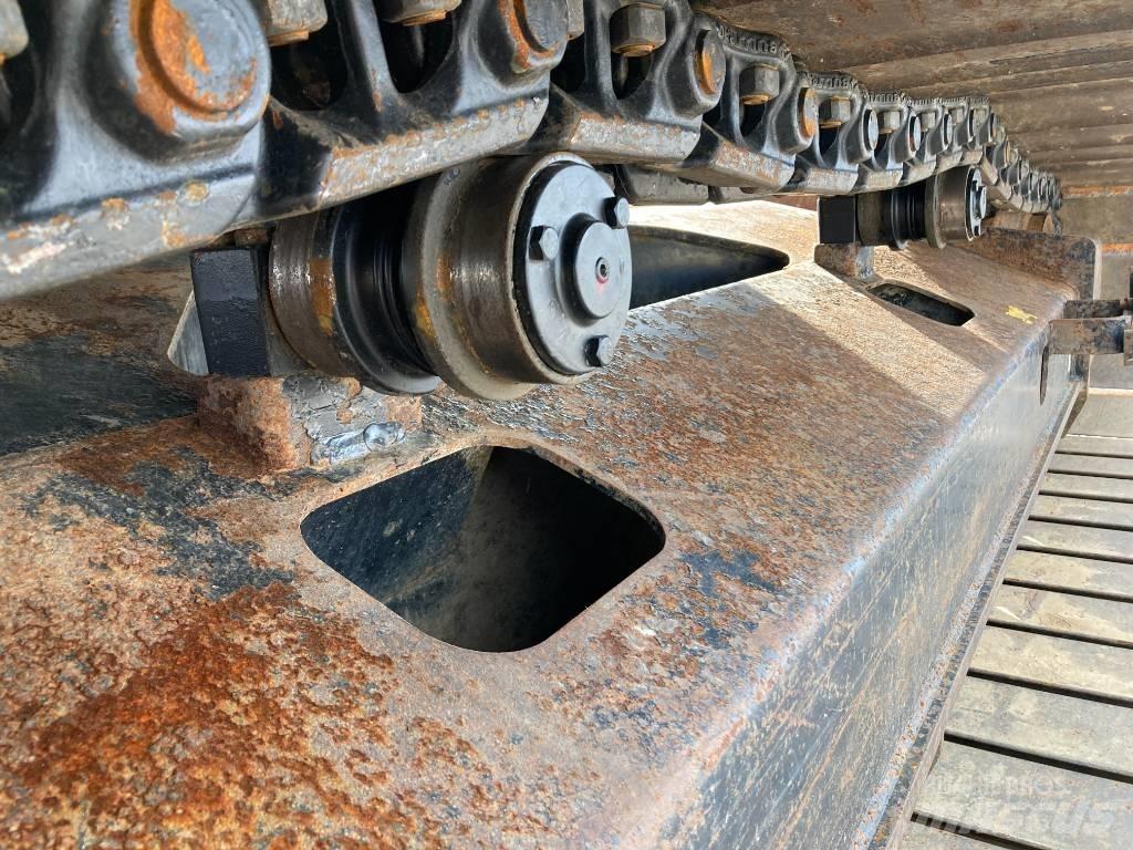 Hitachi ZX225USLC-5B Escavatori cingolati