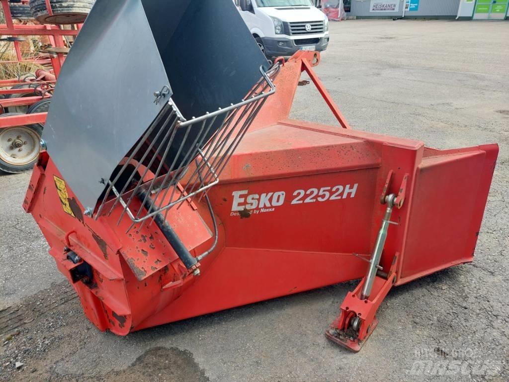 Esko 2252 H Spazzaneve