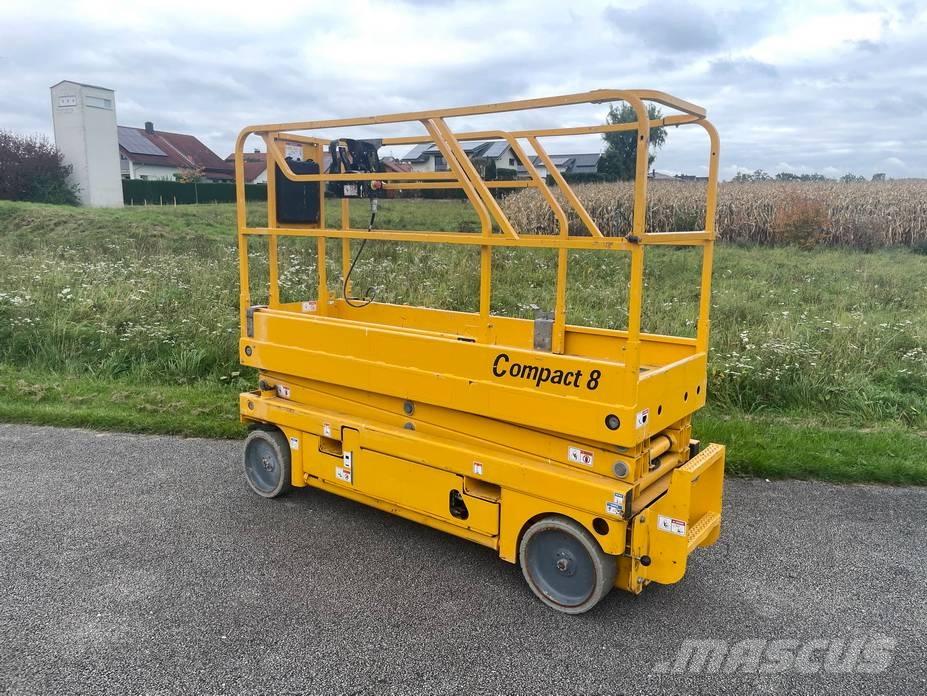Haulotte Compact 8 Piattaforme a pantografo