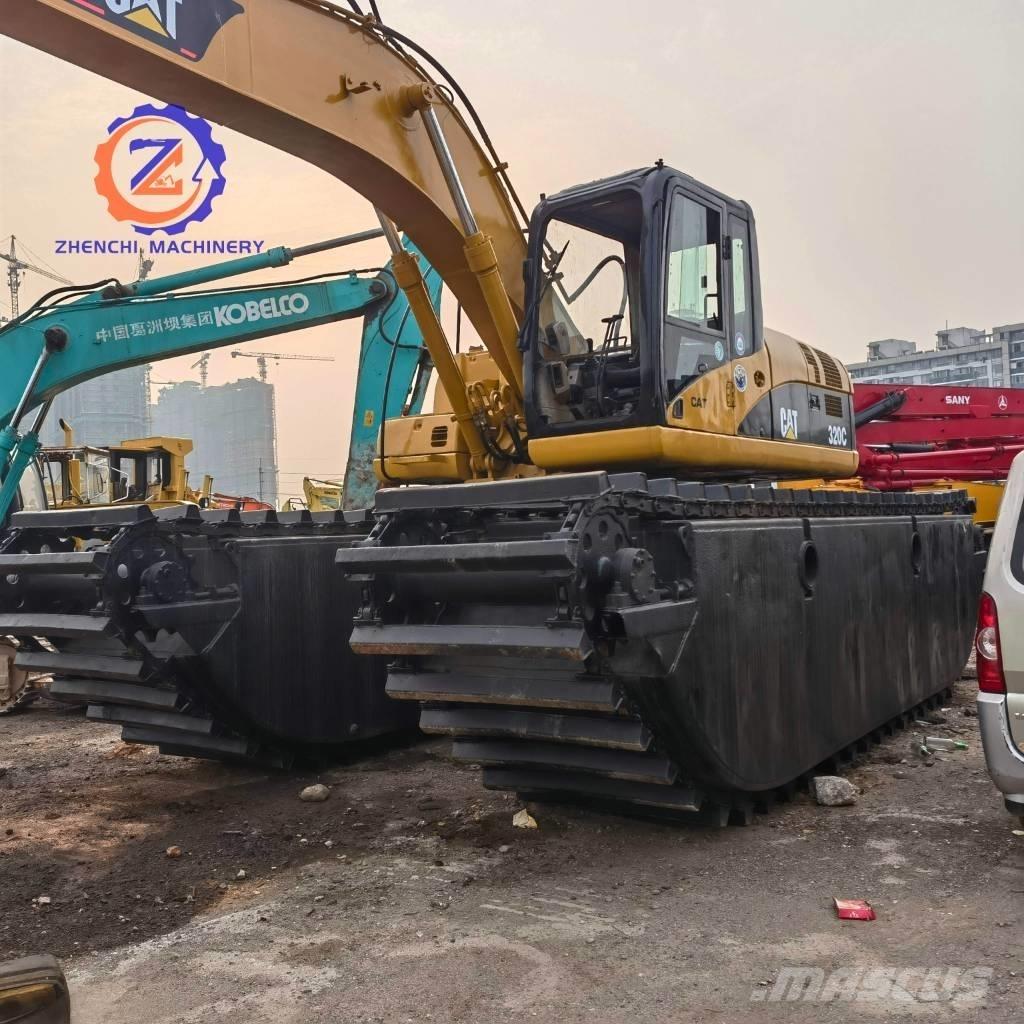 CAT 320 C Escavatori anfibi